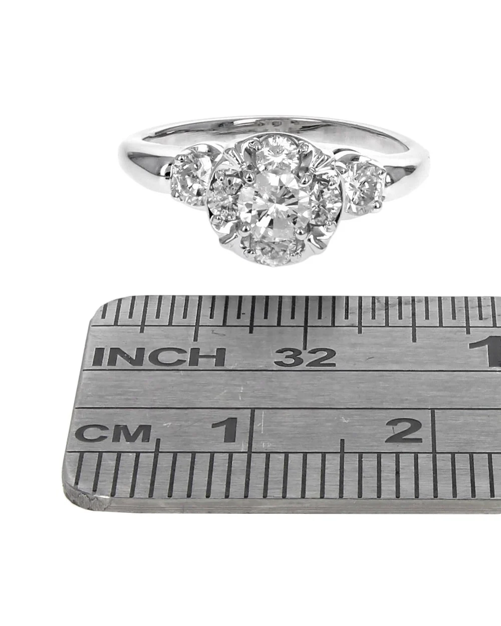 Diamond Cluster Halo Ring in White Gold - Image 3