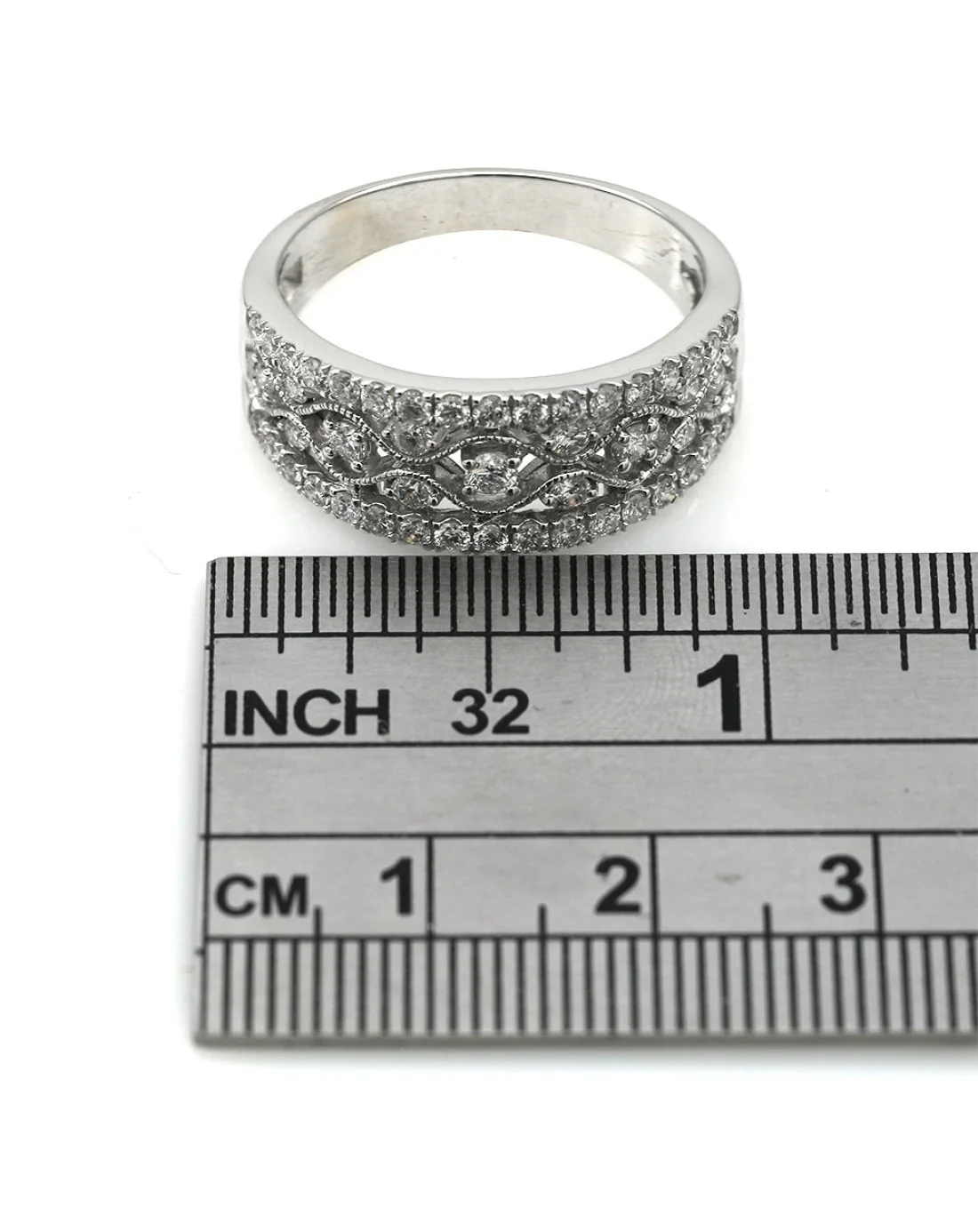 Diamond Cut Out Band Ring - Image 3