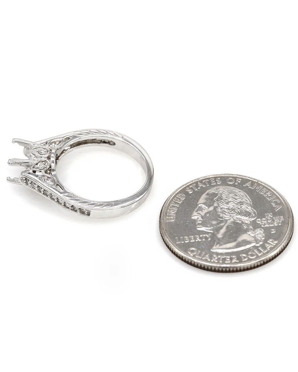 Diamond Engagement Ring Mounting in Gold - Image 3