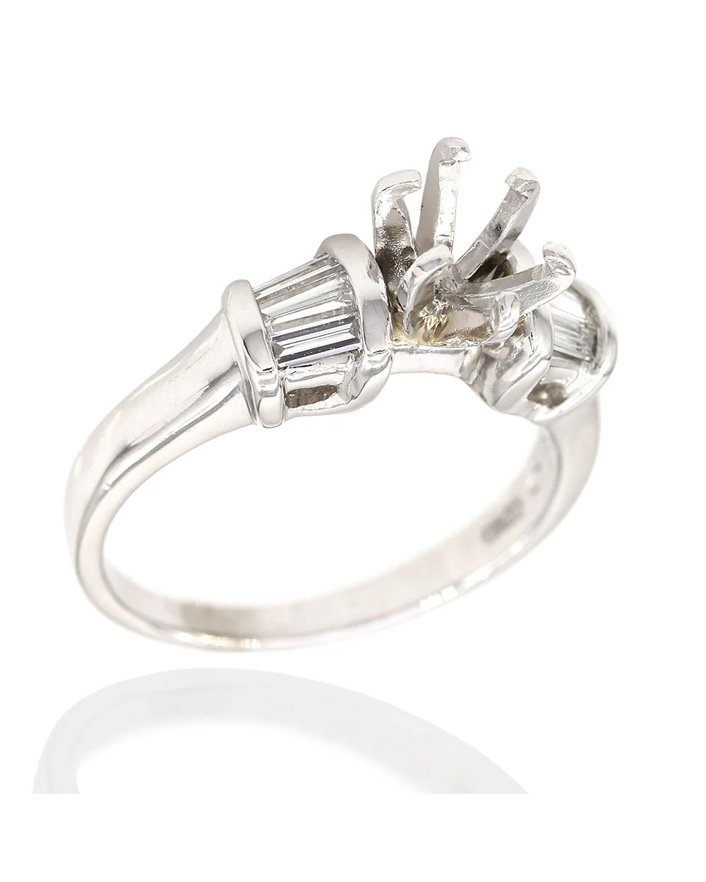 Diamond Engagement Ring Mounting in Platinum