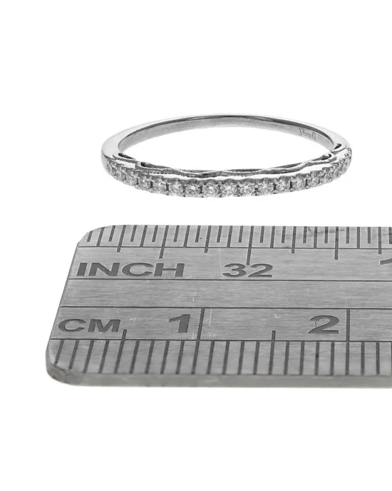Diamond Etched Guard Ring in Platinum - Image 3