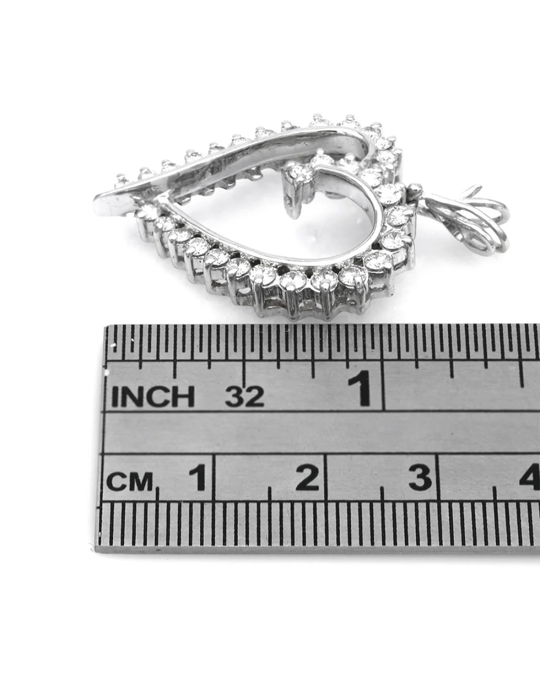 Diamond Heart Pendant in White Gold - Image 3