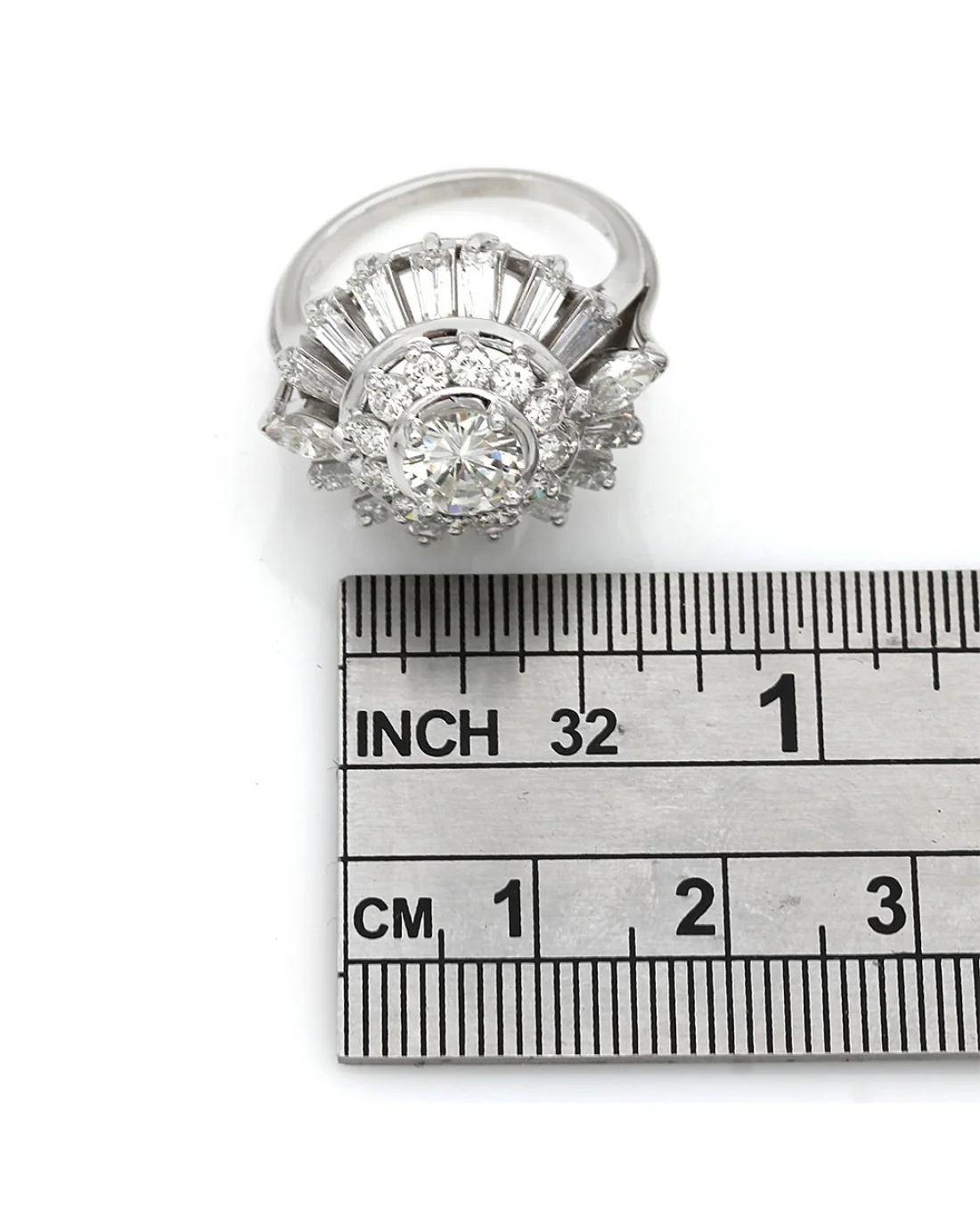 Diamond Solitaire Diamond Halo Spray Fashion Ring - Image 3