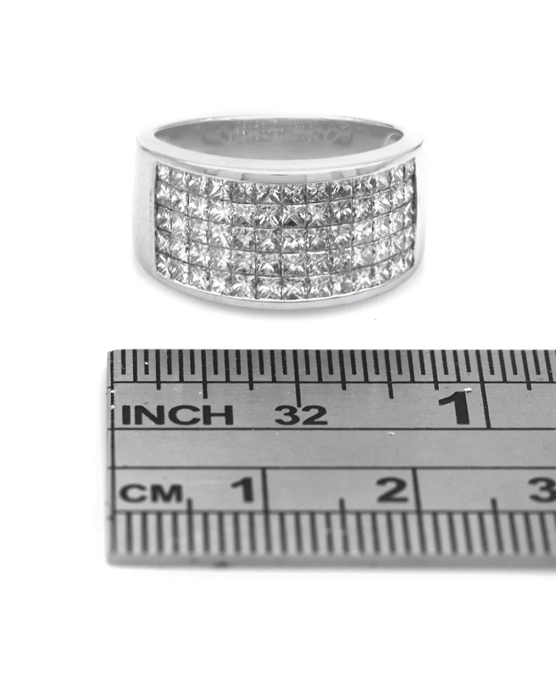 Diamond Tapered Ring in White Gold - Image 3