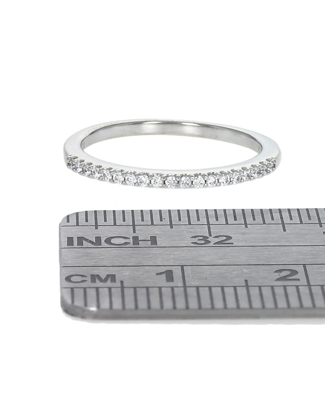Diamond Thin Scalloped Edge Band in White Gold - Image 3
