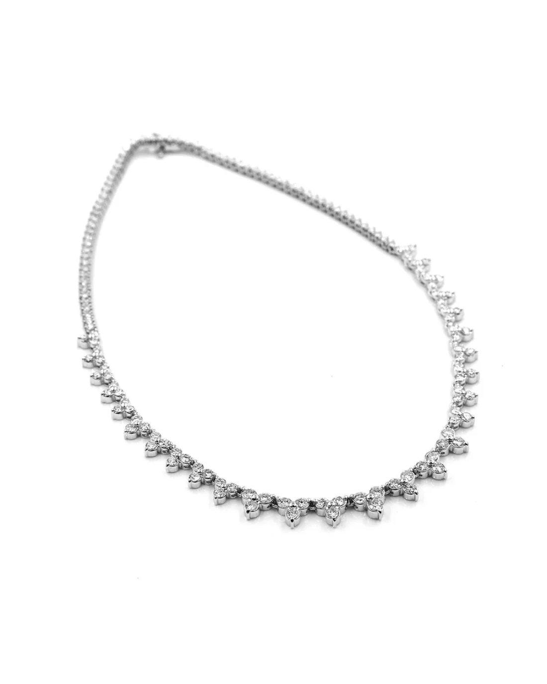 Diamond Trefoil Link Necklace in Gold - Image 2