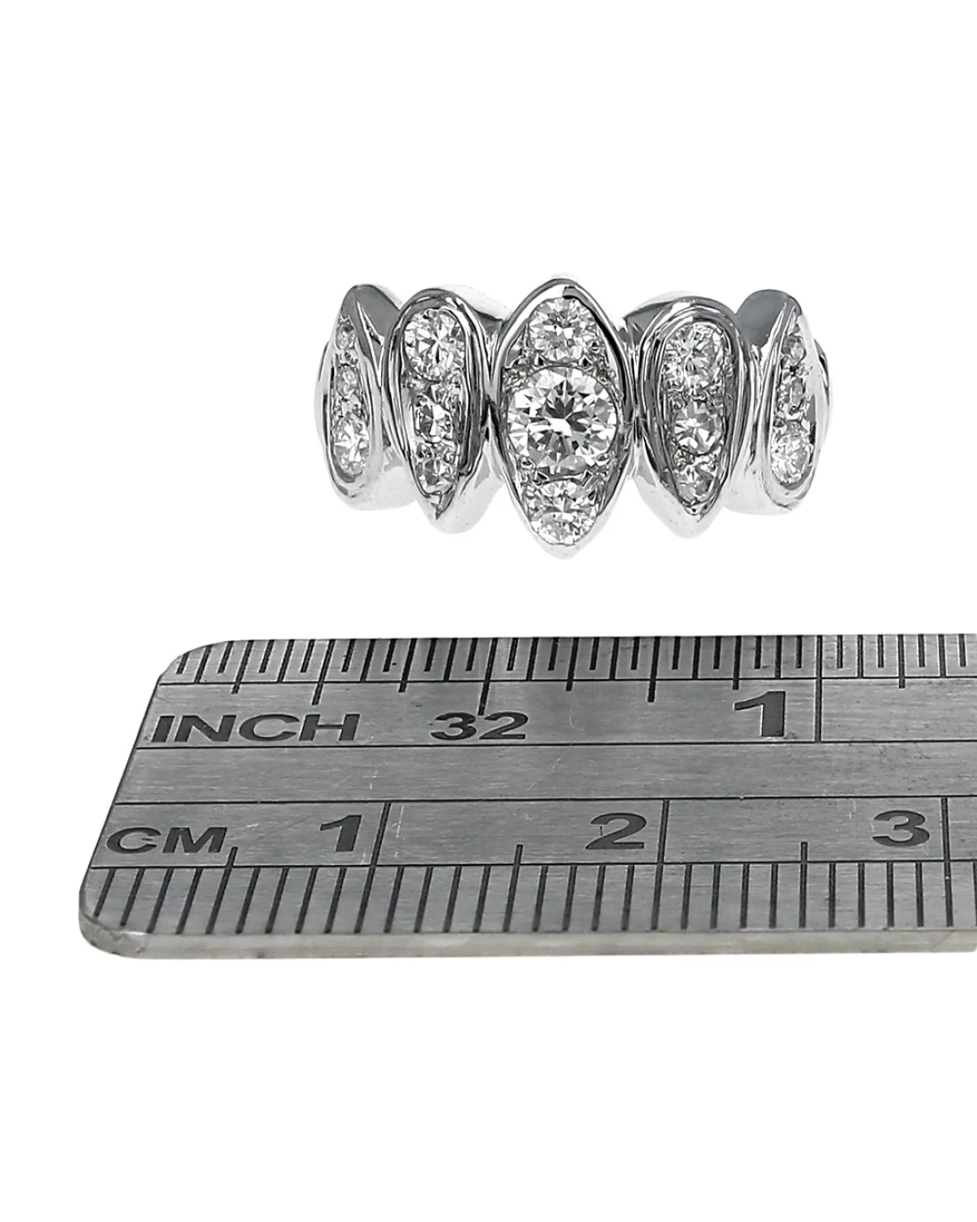 European Diamond Graduated Set Tapered Band - Image 3