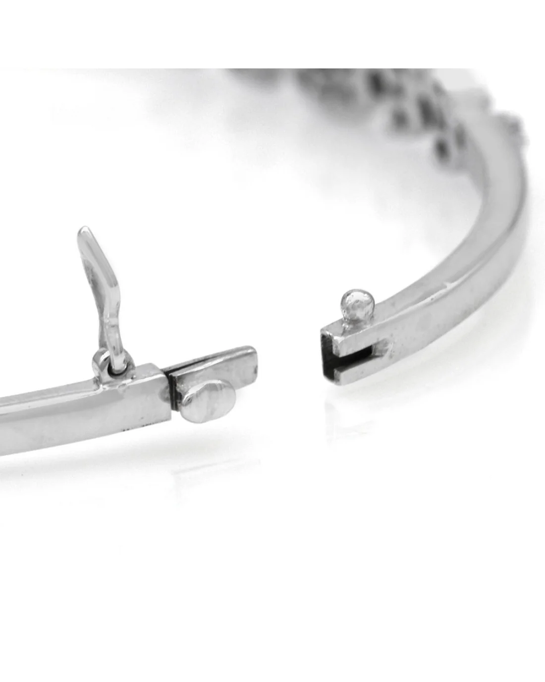 Foliate Motif Diamond Hinged Bangle Bracelet - Image 2