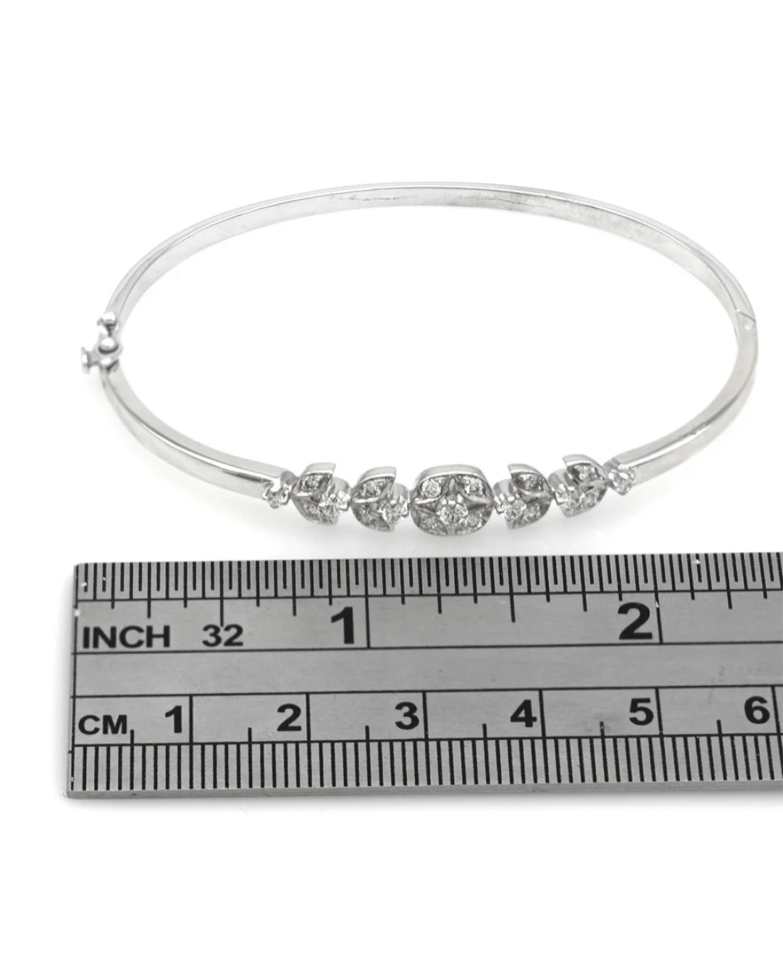 Foliate Motif Diamond Hinged Bangle Bracelet - Image 3