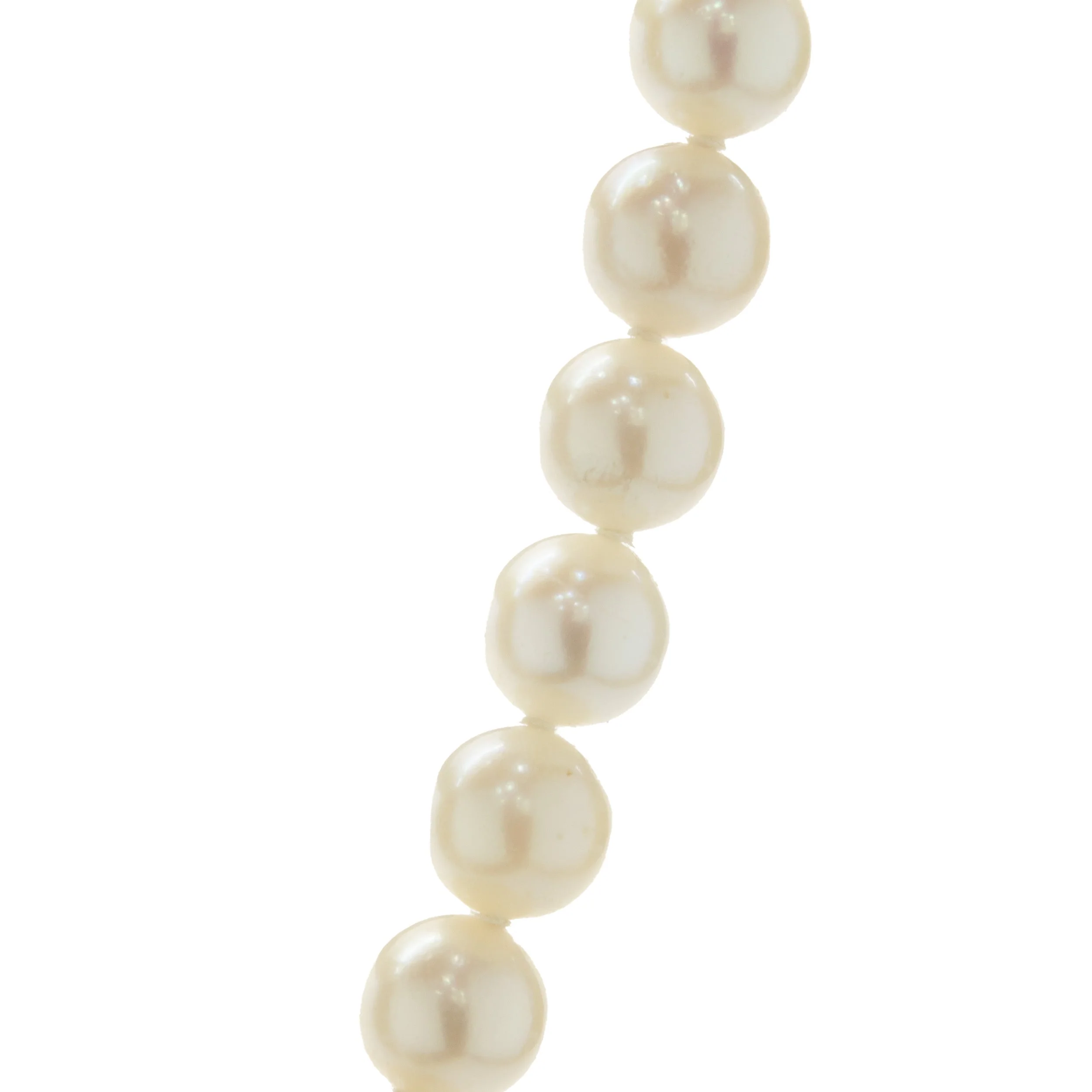 Freshwater Pearl Necklace with 14 Karat Yellow Gold Clasp - Image 4