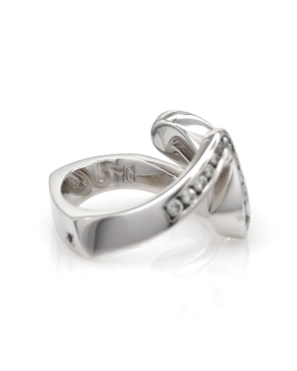 Gauthier Diamond Ribbon Ring in Gold - Image 3