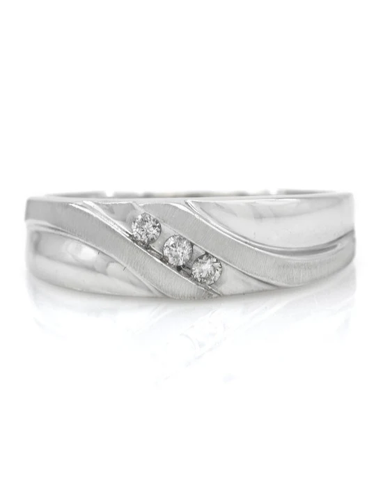 Gentlemans 3 Stone Diamond Bypass Tapered Band - Image 2