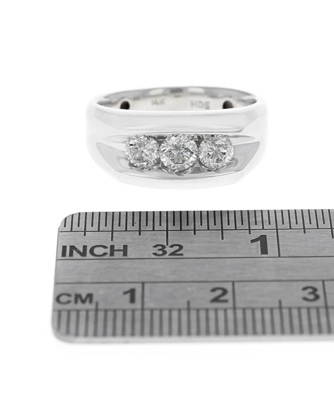 Gentlemans 3 Stone Diamond Tapered Ring - Image 3