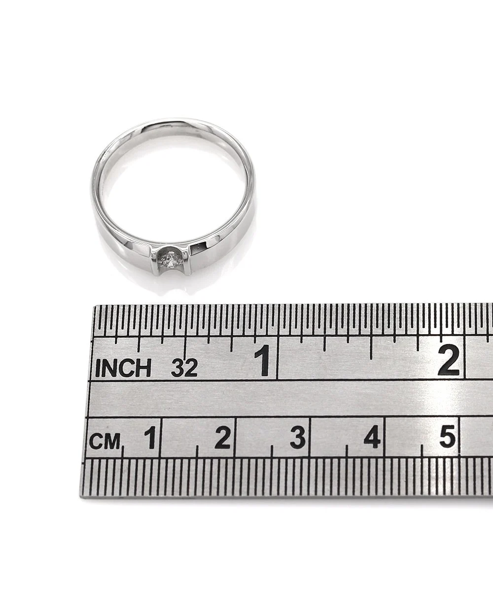 Gentlemans Diamond Solitaire Ring in Gold - Image 3