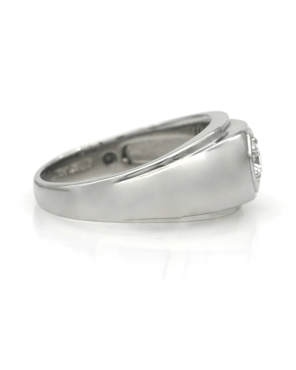 Gentlemans Diamond Solitaire Tapered Ring - Image 2