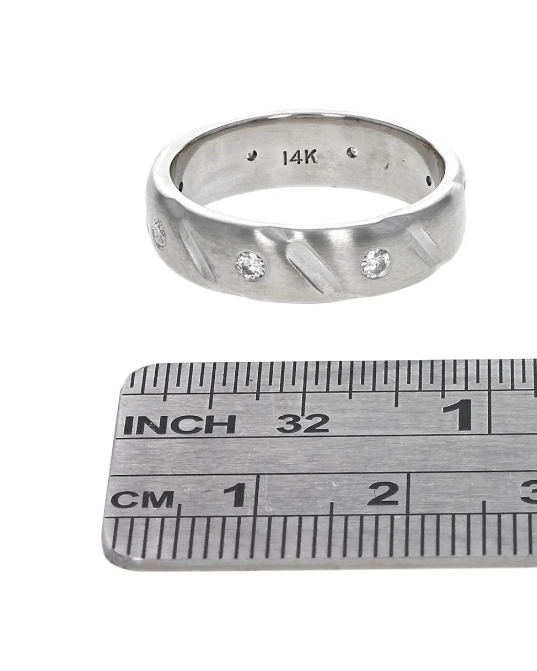 Gentlemans Flush Set Diamond Fluted Band - Image 3