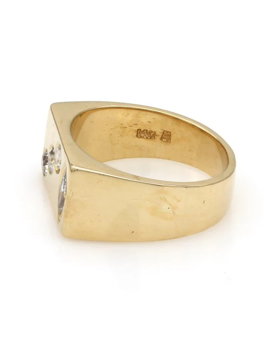 Gentleman's Rectangular Top Diamond Ring in Gold - Image 3