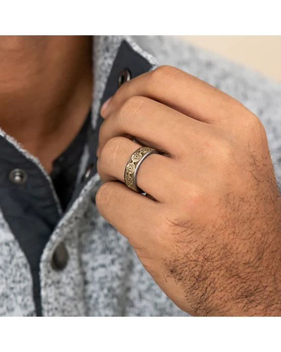 Gentlemen's 12 Gauge Bullet Back Pattern Comfort Fit Band in Tantalum and Yellow Gold - Image 3