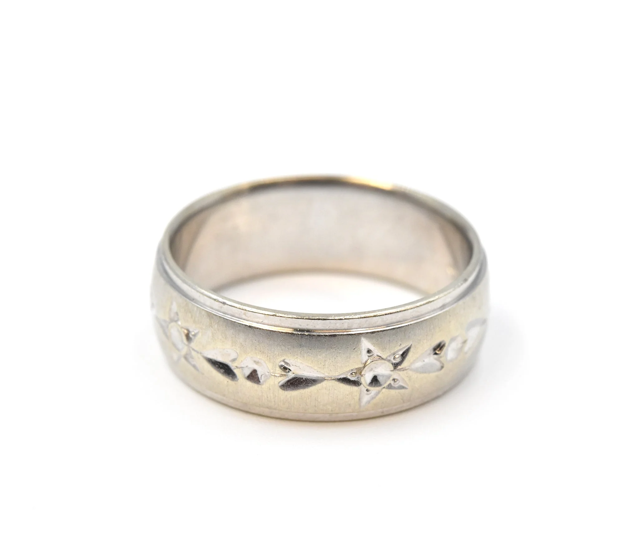 Gents Star-Heart Wedding Band 7.00mm 14k White Gold - Image 3
