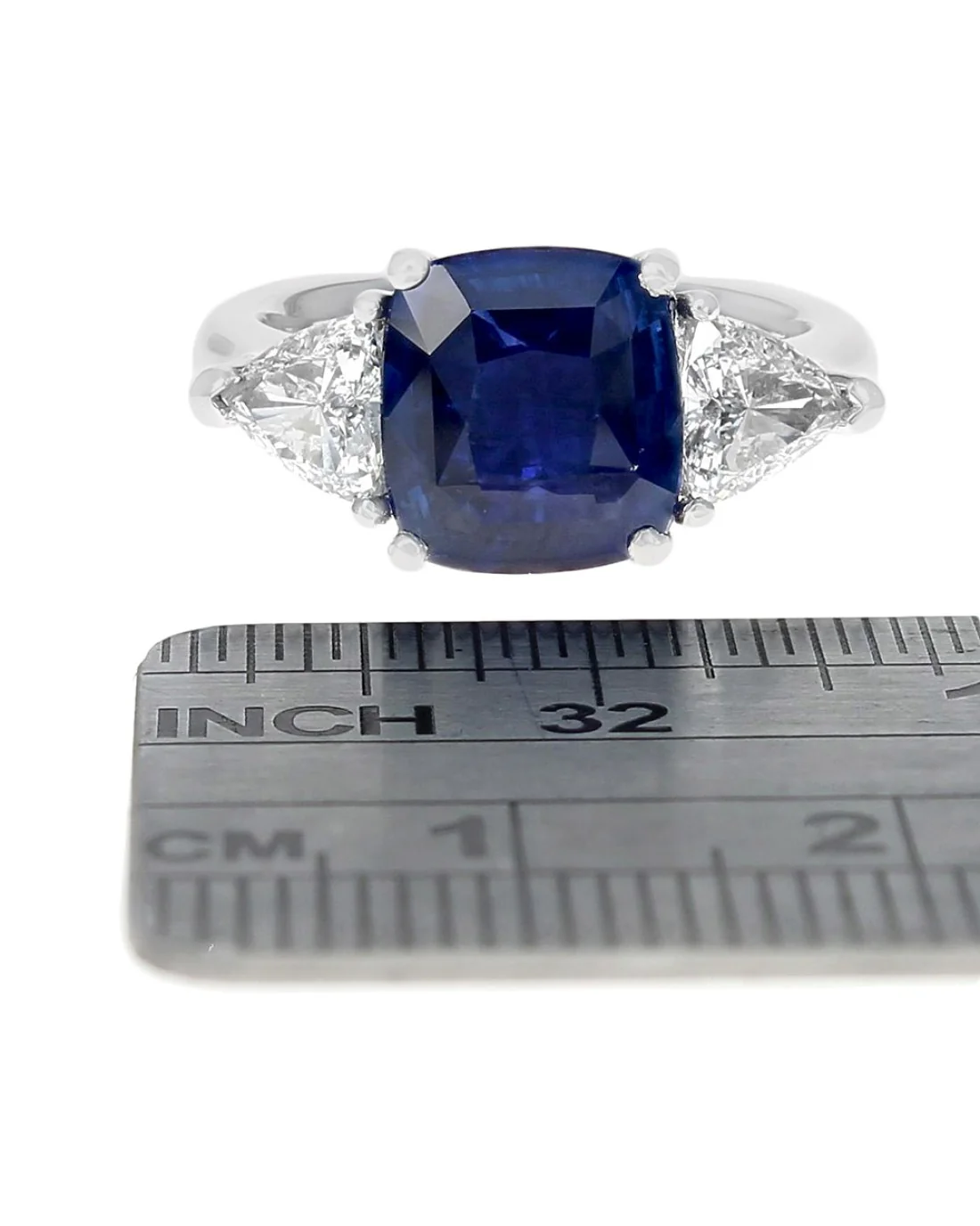 GIA Certified 3.21ct Blue Sapphire & Diamond Ring in Platinum - Image 3