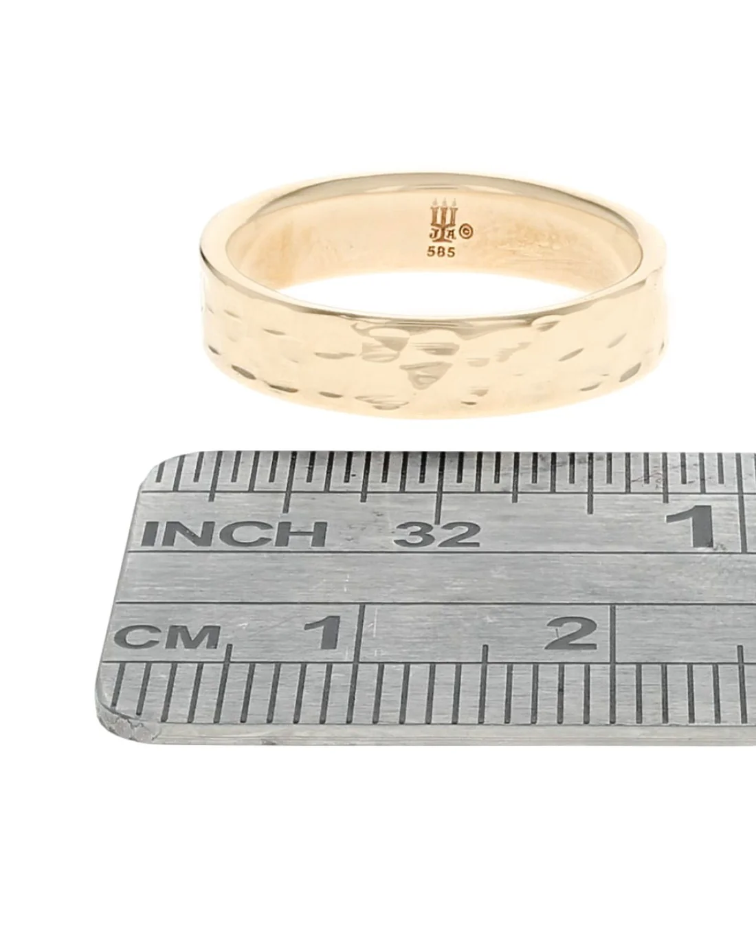Hammered Comfort Fit Band in Yellow Gold - Image 3