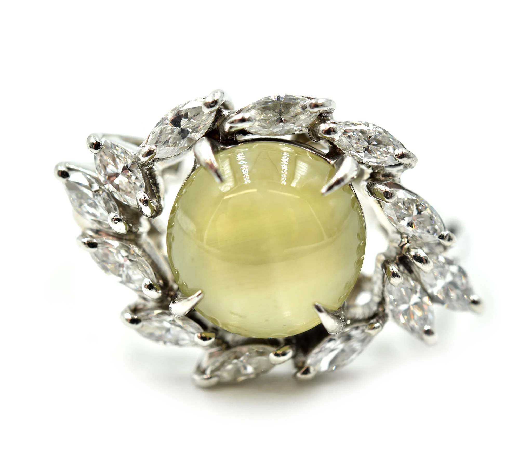 Ladies Cat Eye Chrysoberyl and Marquise Diamond Platinum Fashion Ring