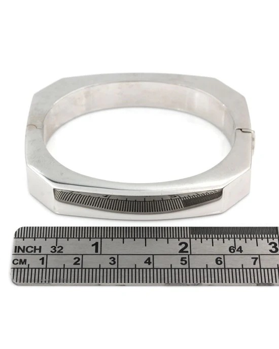 Octagonal Bangle Bracelet on Gold - Image 4
