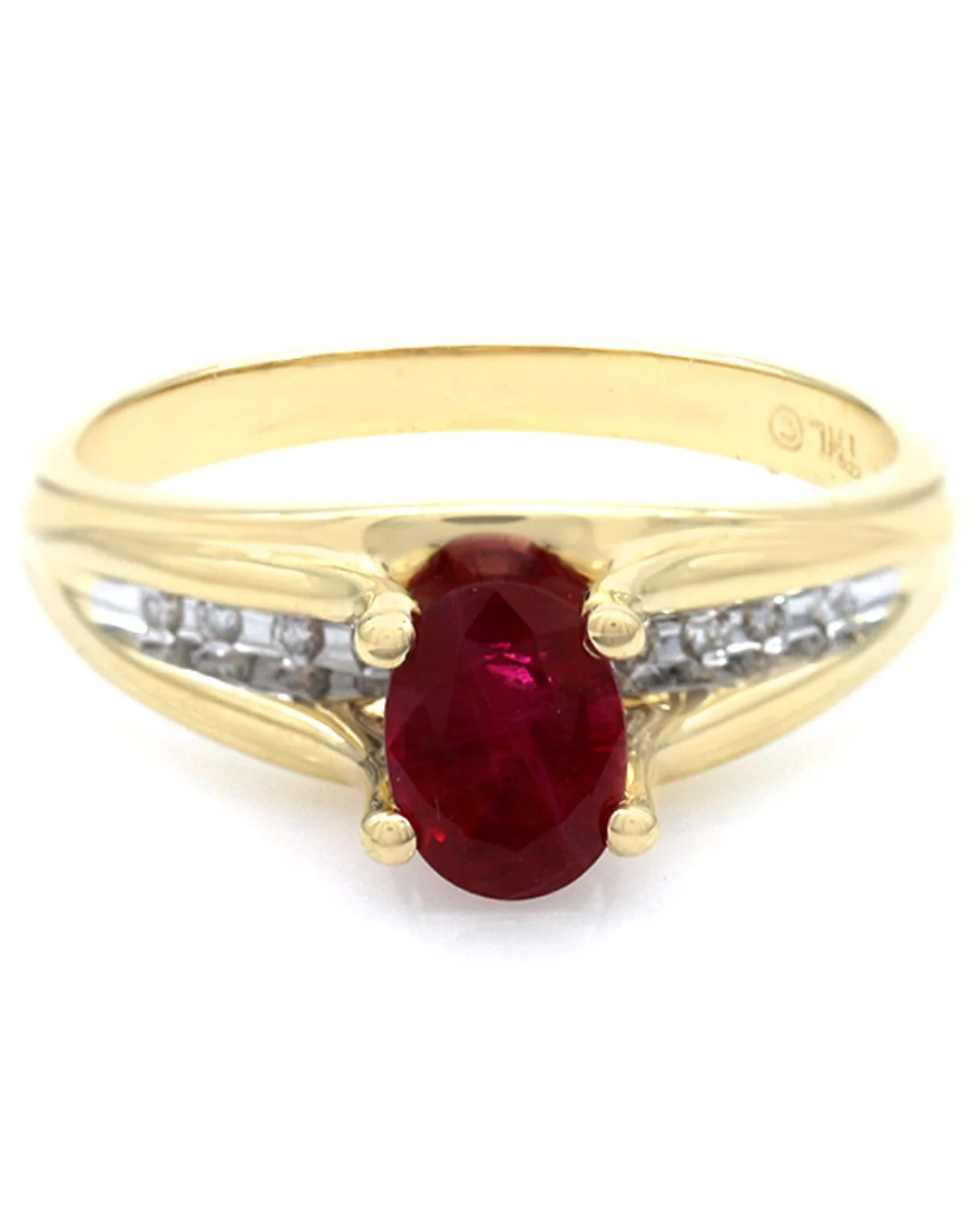 Oval Ruby and Diamond Ring in Gold - Image 2