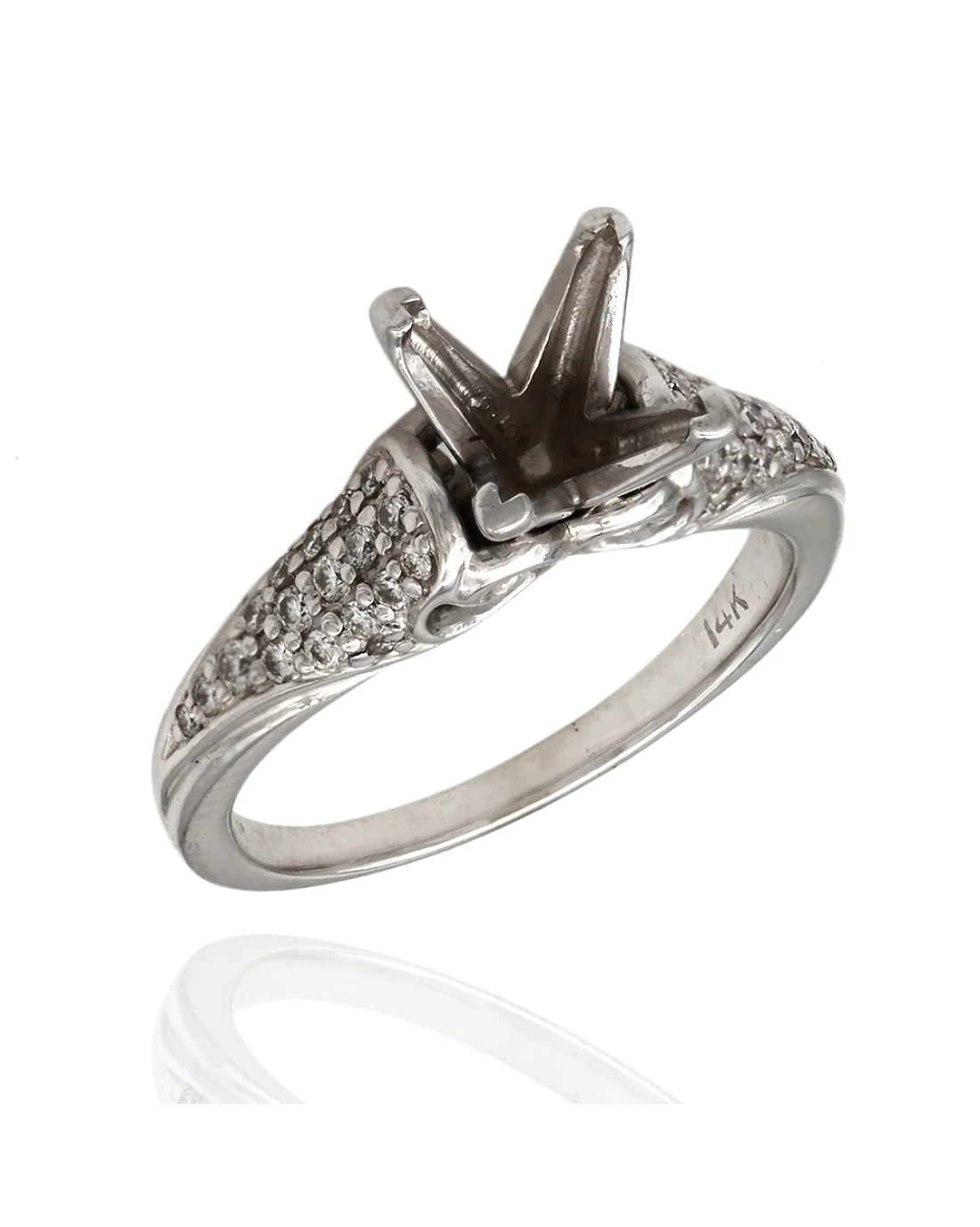 Pave Diamond Mounting in Gold