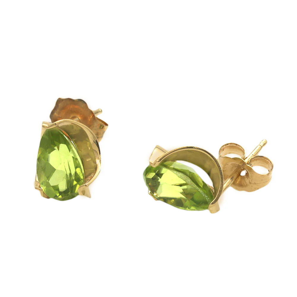 Pear Cut Peridot Stud Earrings in Yellow Gold - Image 2