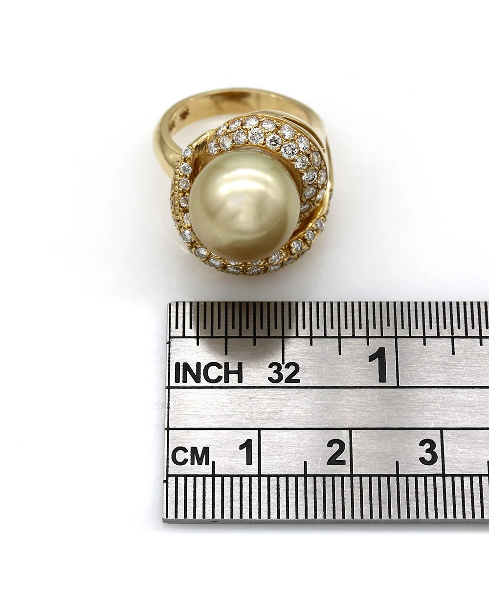 Pearl and Diamond Ring in Gold - Image 4
