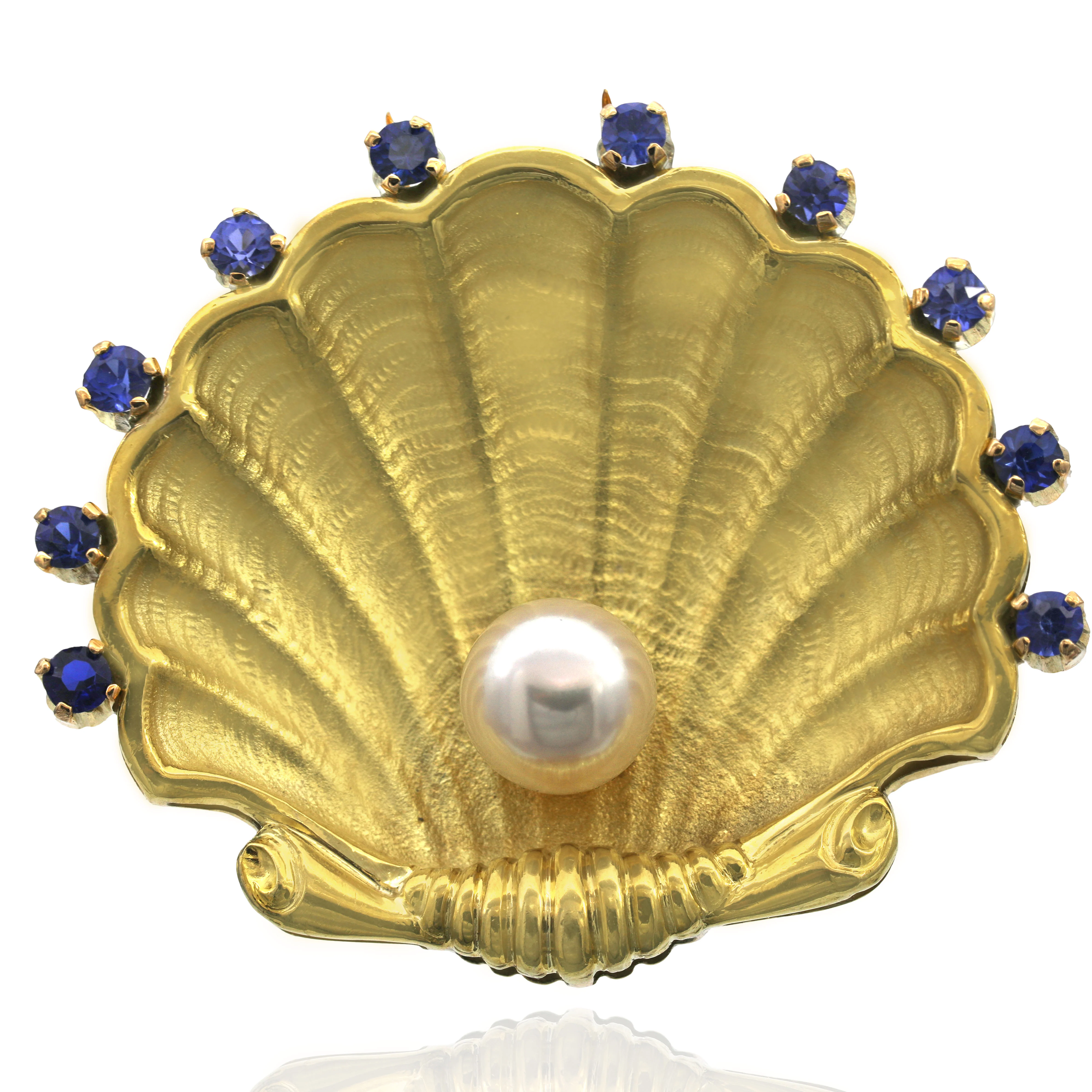 Pearl and Sapphire Clam Shell Brooch in Yellow Gold