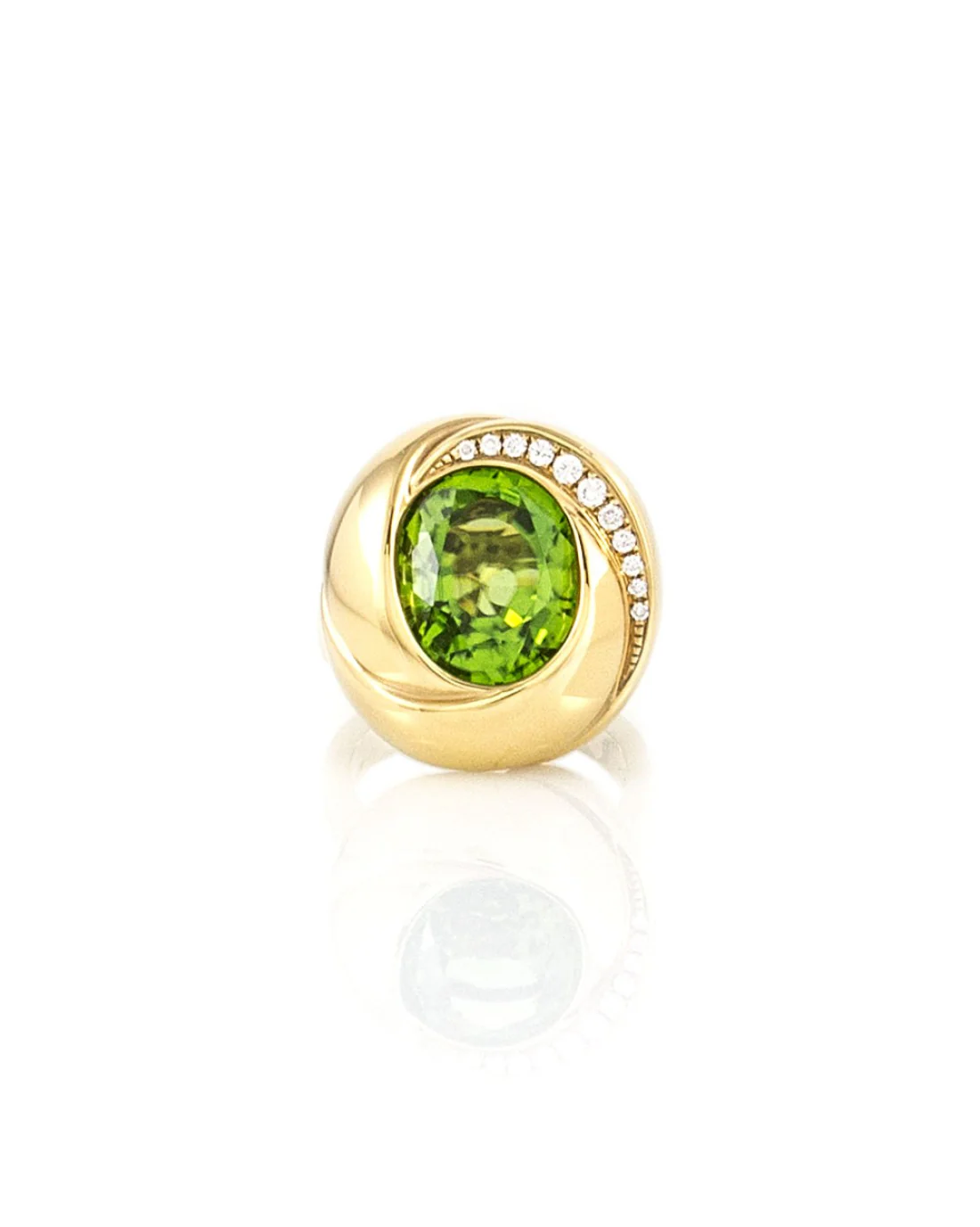 Peridot and Diamond Swirl Ring in Gold - Image 2