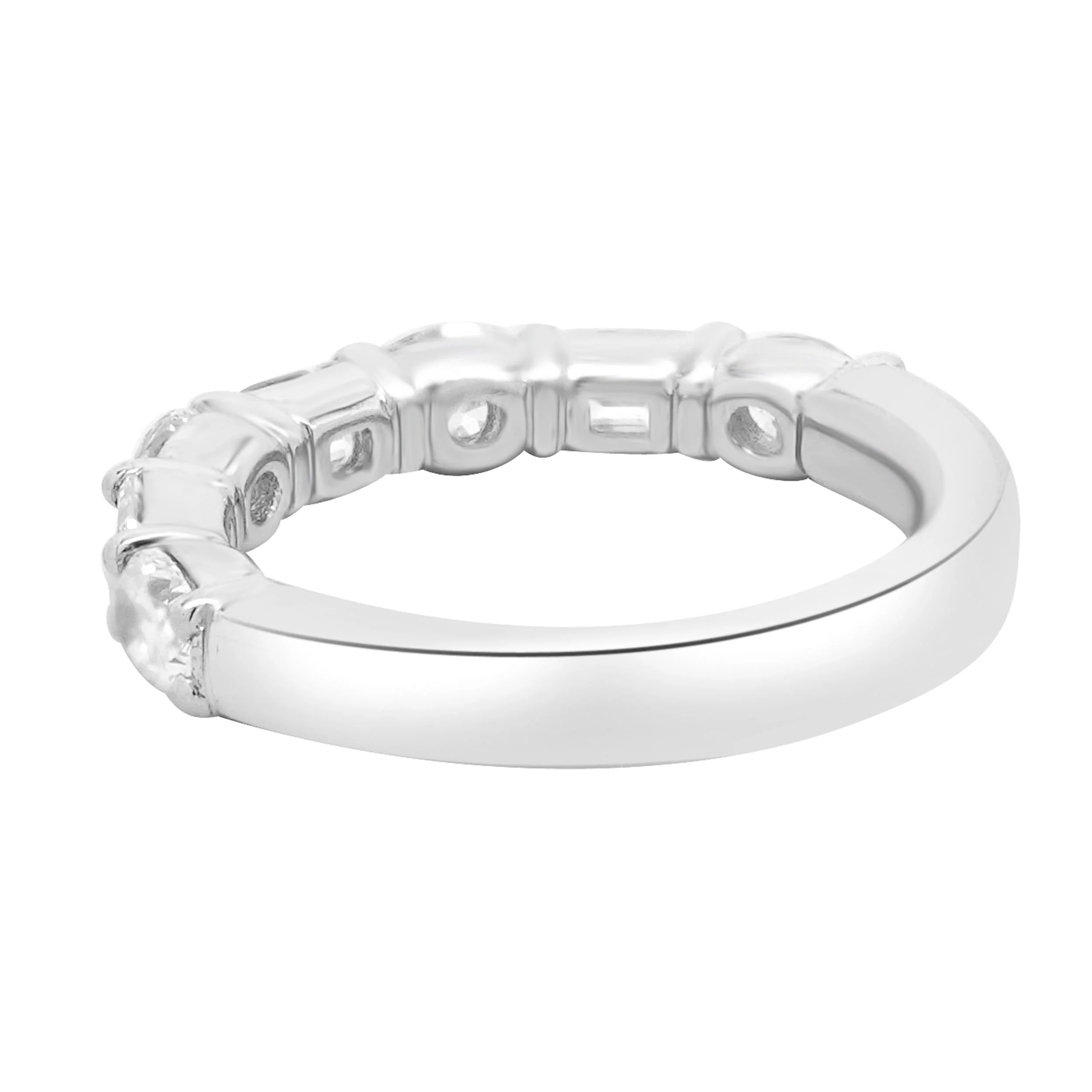 Platinum Mixed Diamond Band - Image 4