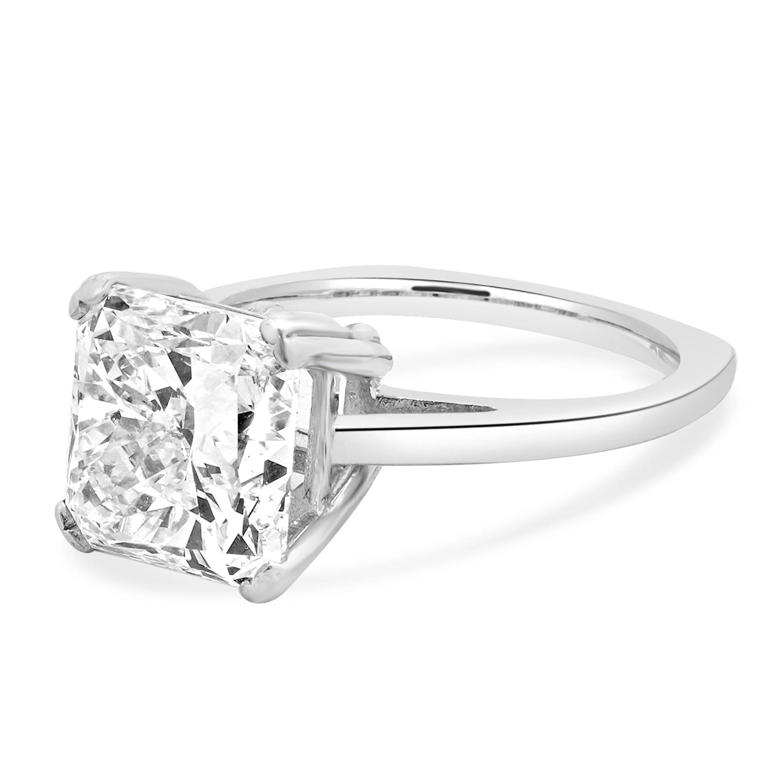 Platinum Radiant Cut Diamond Engagement Ring - Image 2