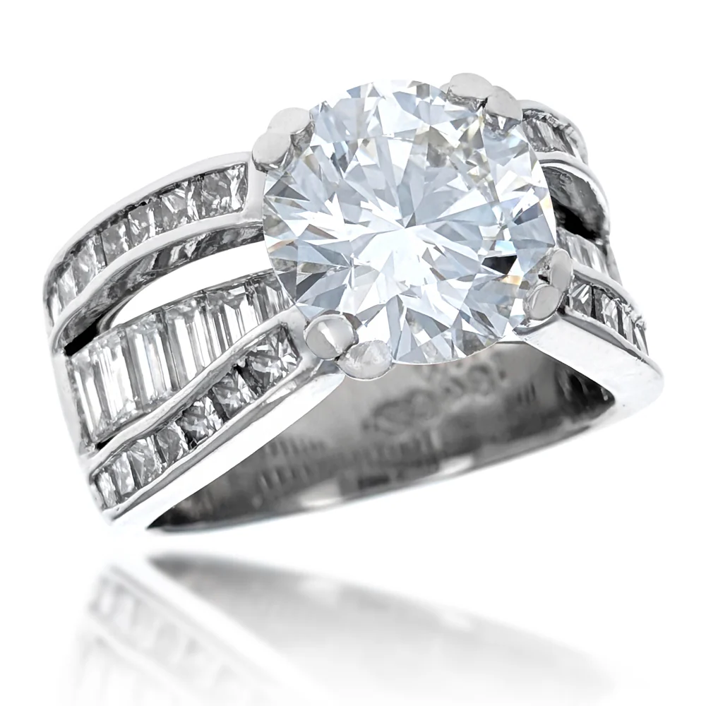 Platinum Round Brilliant Cut Diamond Engagement Ring