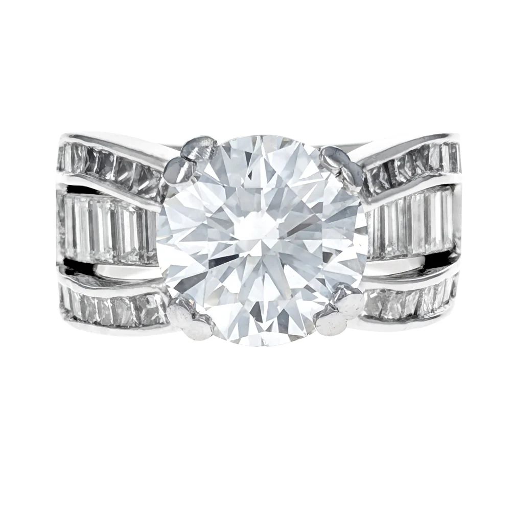 Platinum Round Brilliant Cut Diamond Engagement Ring - Image 2