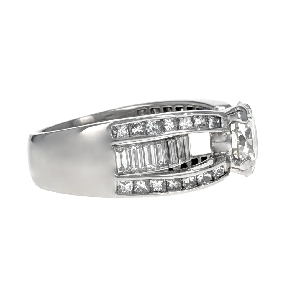 Platinum Round Brilliant Cut Diamond Engagement Ring - Image 3