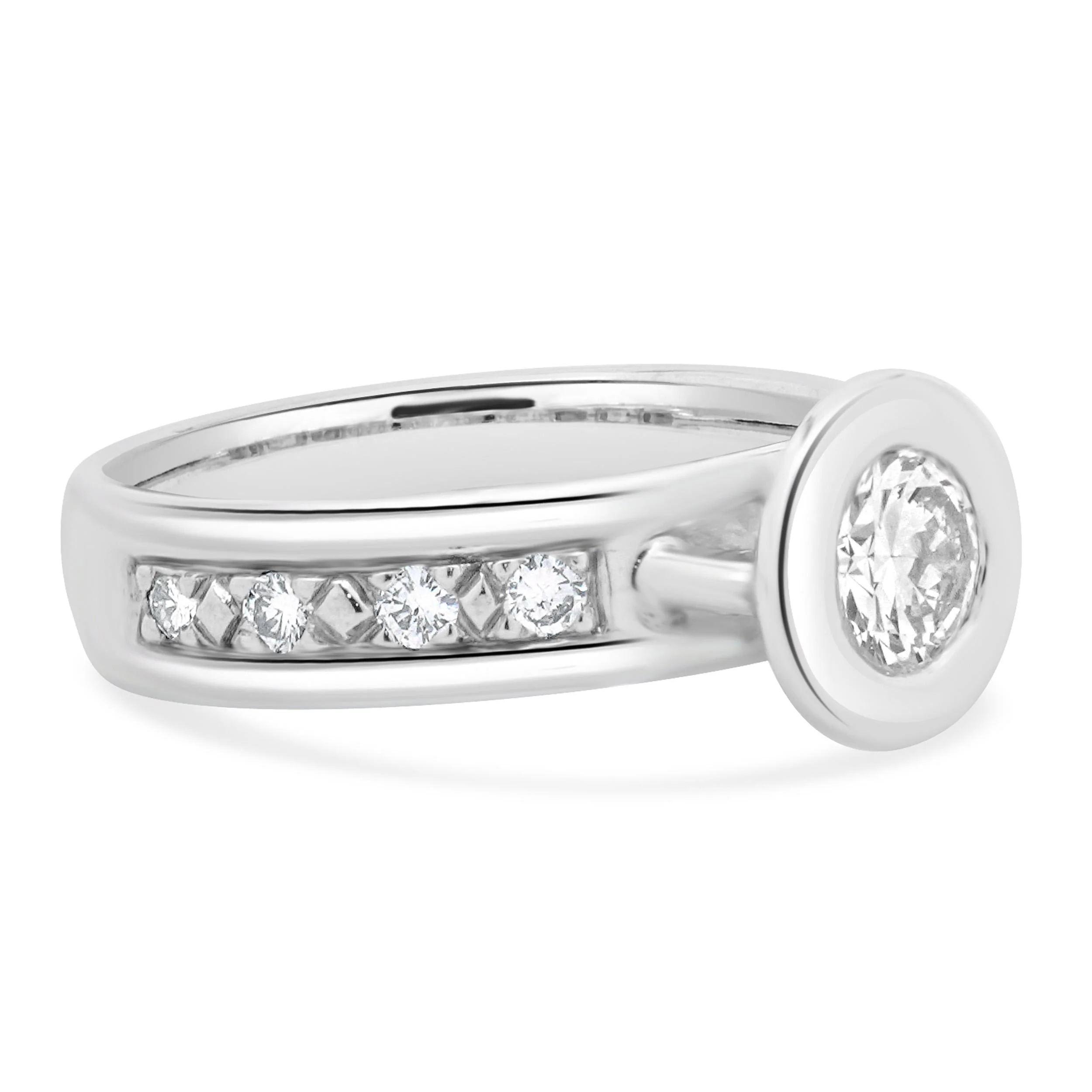 Platinum Round Brilliant Cut Diamond Engagement Ring - Image 3