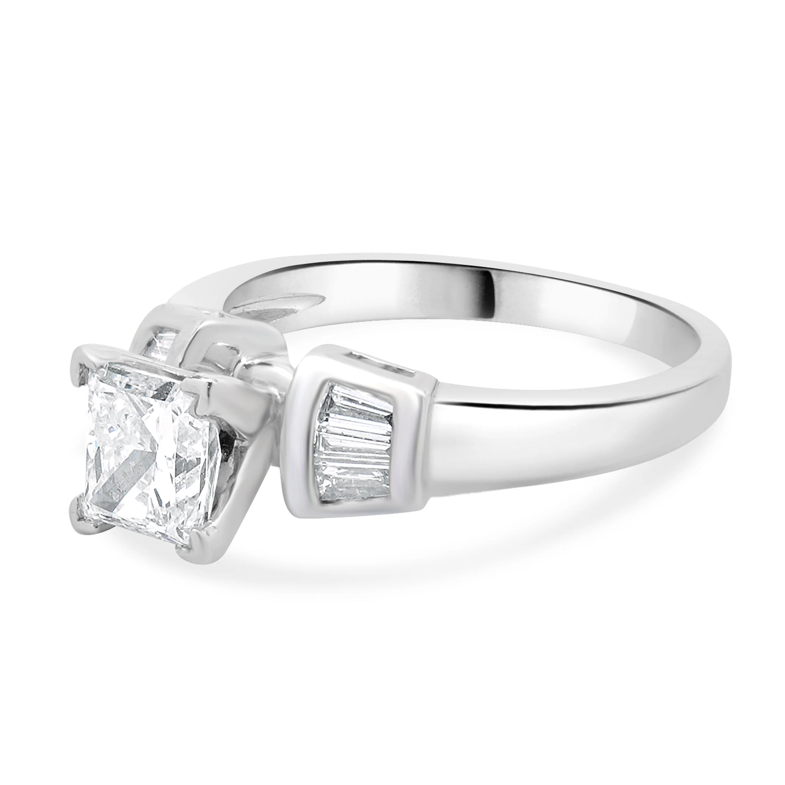 Platinum Round Diamond Engagement Ring - Image 2