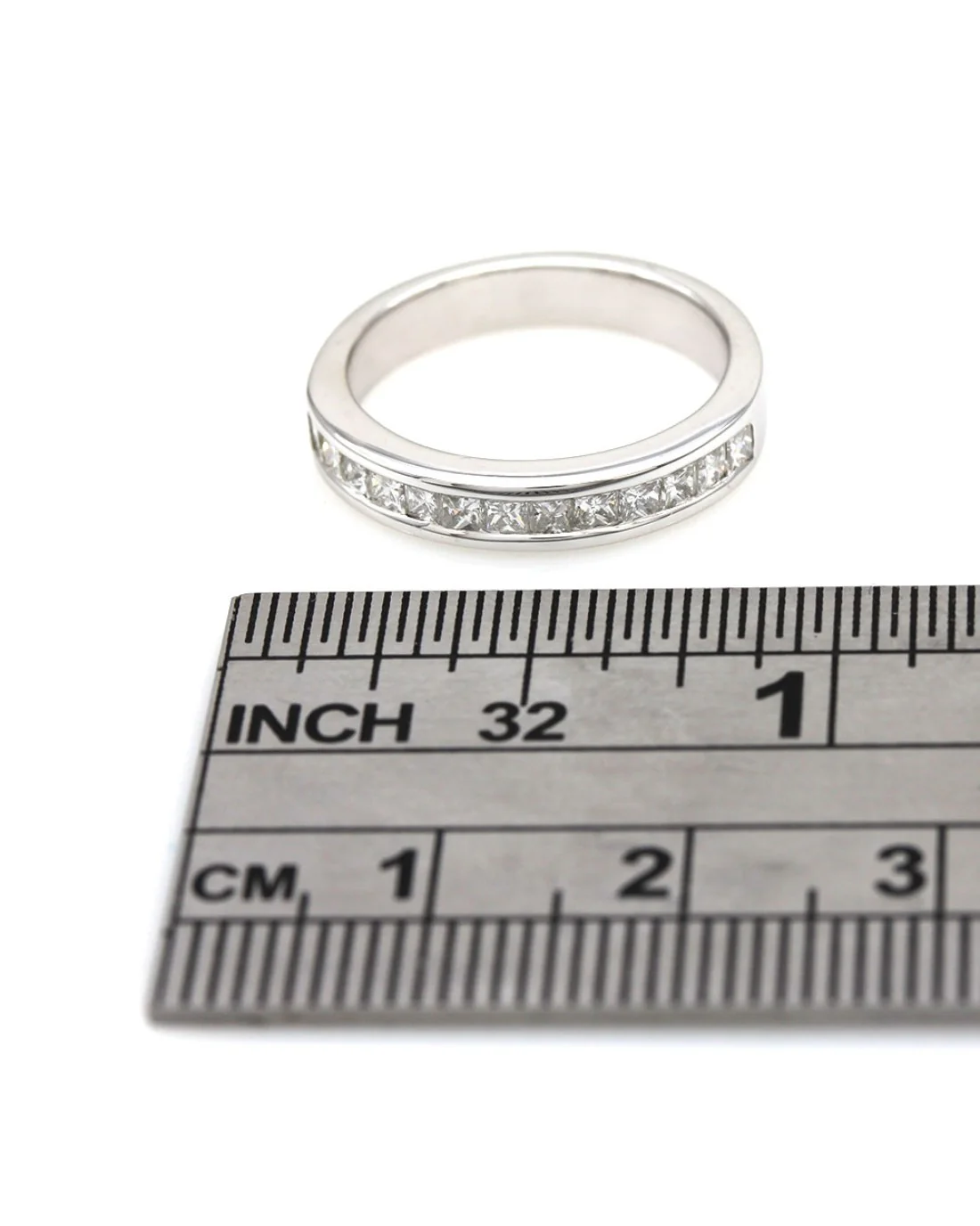 Princess Diamond Band Ring in Gold - Image 3