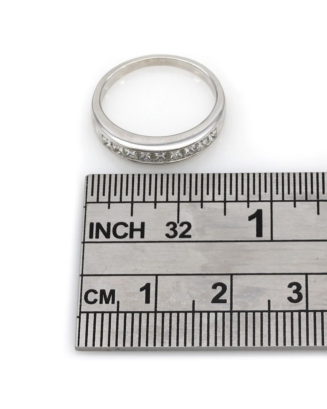 Princess Diamond Band Ring in White Gold - Image 3