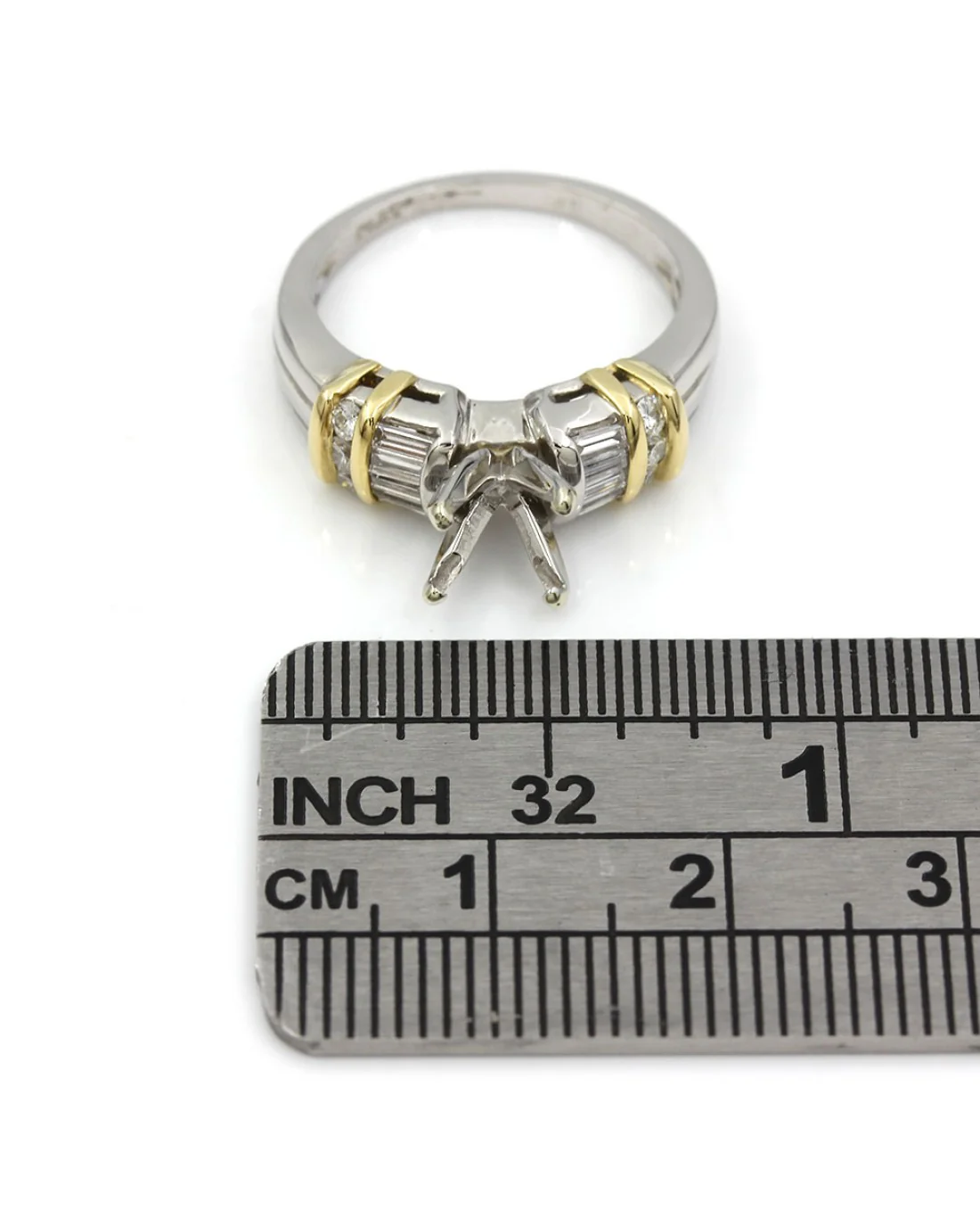 Round and Baguette Diamond Mounting in Platinum & Gold - Image 4