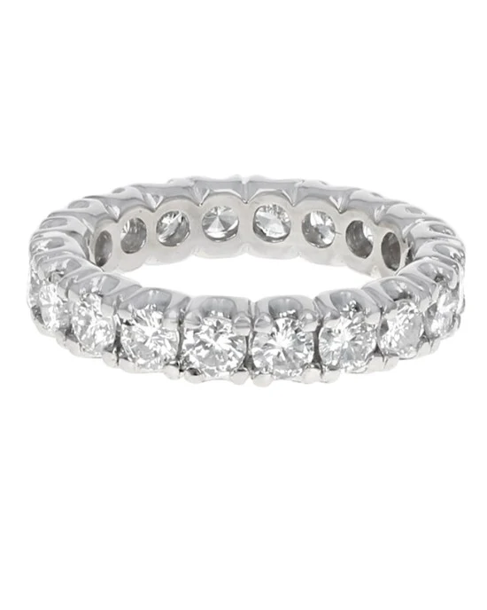 Round Brilliant Cut Diamond Eternity Band in Platinum - Image 2