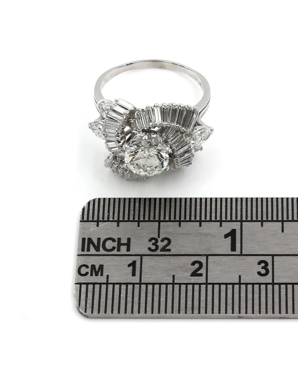 Round Diamond Solitaire Swirl Ring in Gold - Image 4