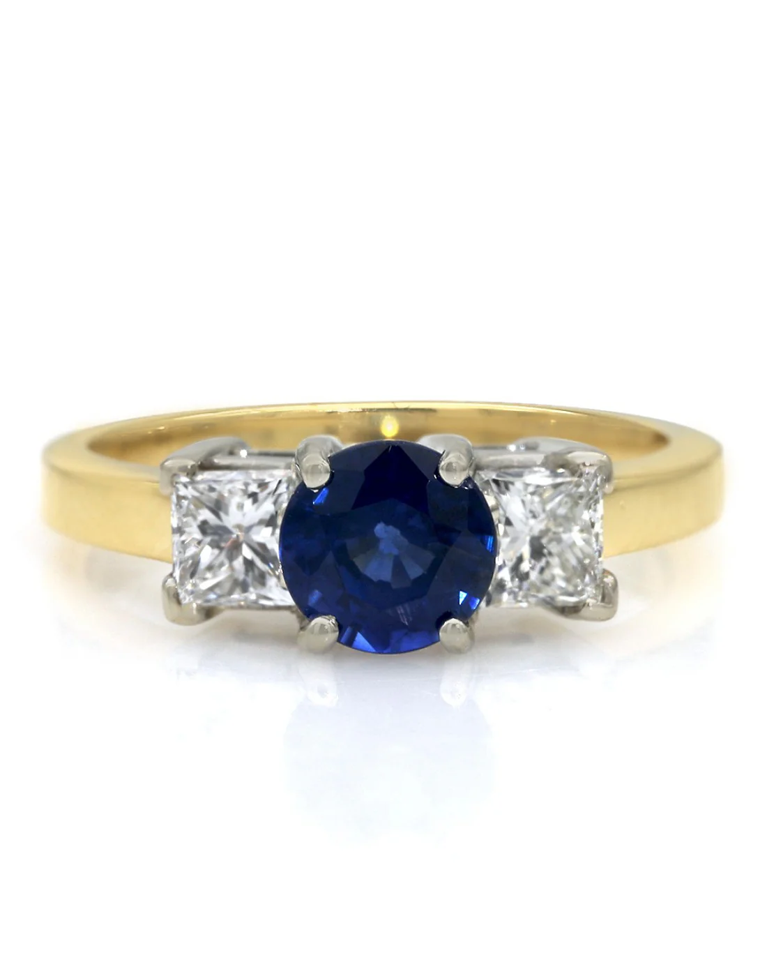 Sapphire and Diamond 3 Stone Ring - Image 2