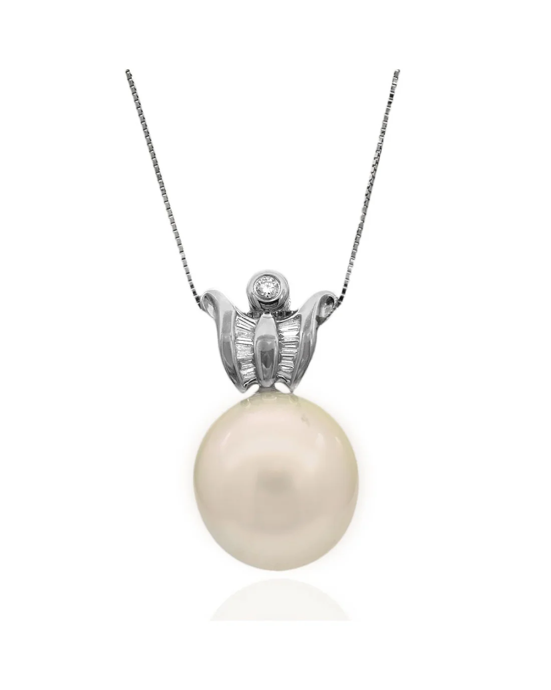 South Sea Oeark and Mixed Cut Diamond Drop Necklace