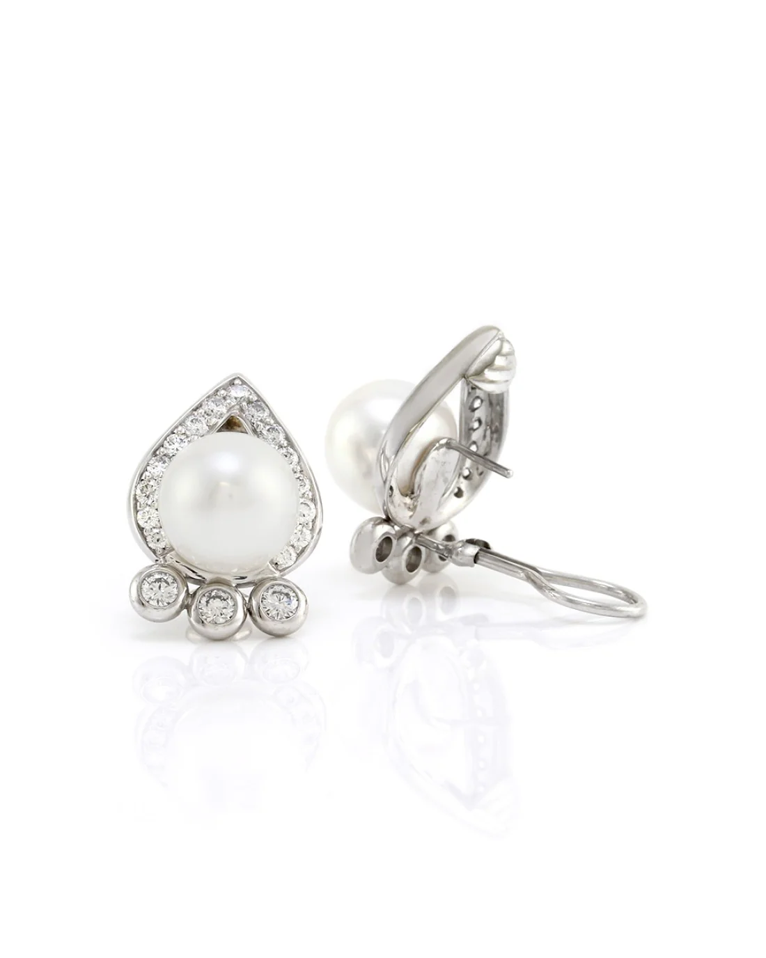 South Sea Pearl and Diamond Earrings in Gold - Image 2