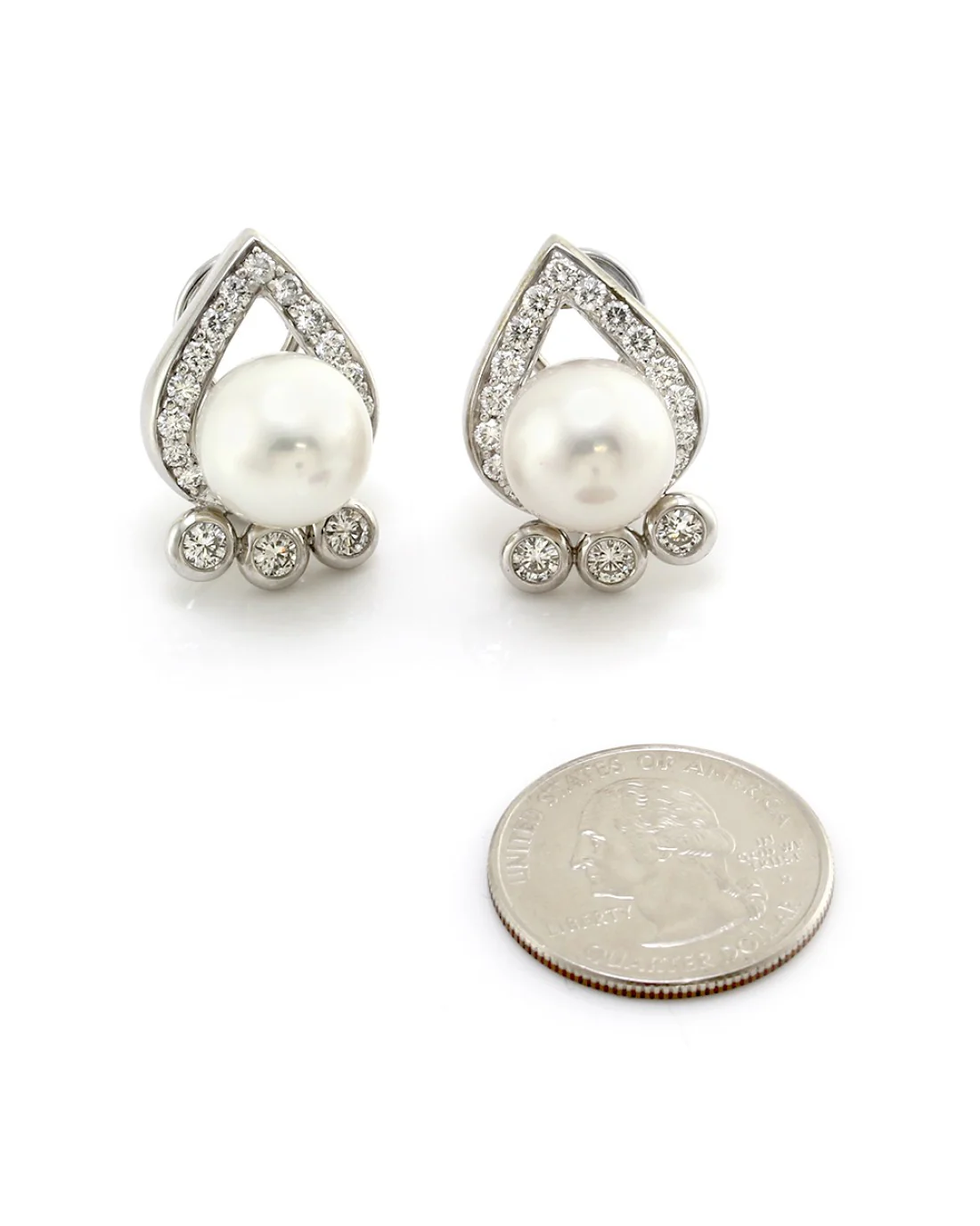 South Sea Pearl and Diamond Earrings in Gold - Image 3