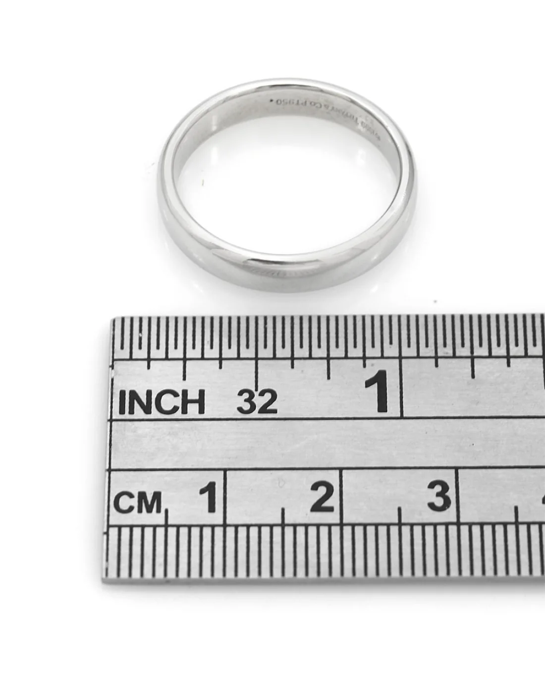 Tiffany & Co. Gentleman's Wedding Band in Platinum - Image 3